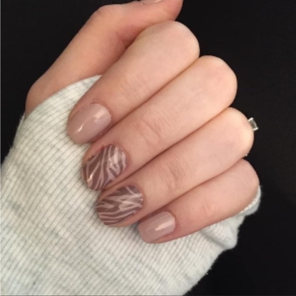 *Retired* Color Street: All Wild Up | Animal Print Zebra Neutral Beige Tan Nude - Picture 7 of 12